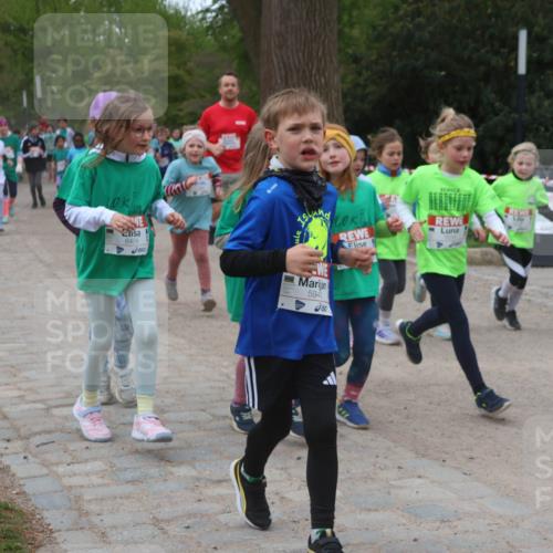 25.04.2026 - Das Zehntel Zöllner http://msf.ph/oto/9596948 25.04.2026 10:47:33 Laufen 6459, 5945 meine-sportfotos.de