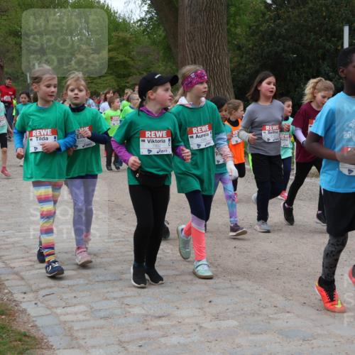 25.04.2026 - Das Zehntel Zöllner http://msf.ph/oto/9596982 25.04.2026 10:47:40 Laufen 6460, 7852, 190, 20, 6797 meine-sportfotos.de