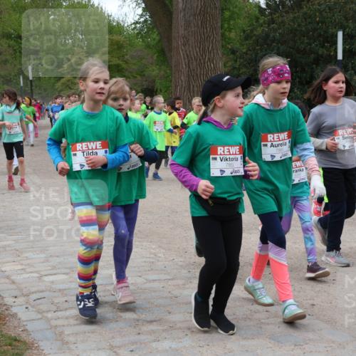 25.04.2026 - Das Zehntel Zöllner http://msf.ph/oto/9596984 25.04.2026 10:47:41 Laufen 7852, 7985 meine-sportfotos.de