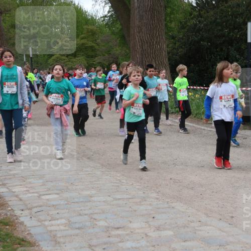 25.04.2026 - Das Zehntel Zöllner http://msf.ph/oto/9597003 25.04.2026 10:47:45 Laufen 5871, 5989 meine-sportfotos.de