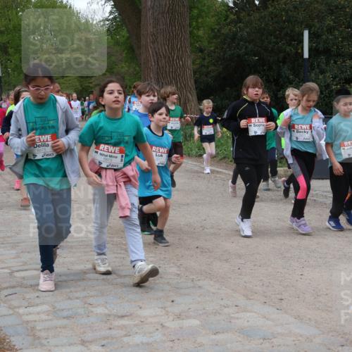 25.04.2026 - Das Zehntel Zöllner http://msf.ph/oto/9597011 25.04.2026 10:47:47 Laufen 5871, 5873, 5647, 5988 meine-sportfotos.de
