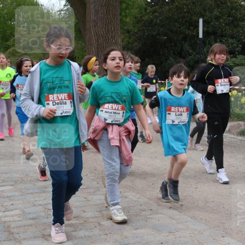 25.04.2026 - Das Zehntel Zöllner http://msf.ph/oto/9597014 25.04.2026 10:47:48 Laufen 5871, 5873, 5647, 7463 meine-sportfotos.de