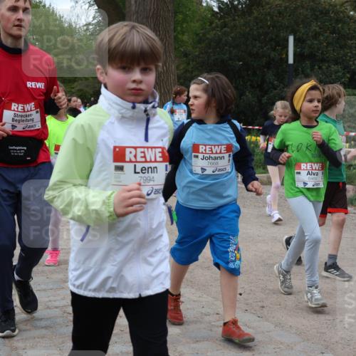 25.04.2026 - Das Zehntel Zöllner http://msf.ph/oto/9597020 25.04.2026 10:47:49 Laufen 7215, 7994, 7668, 6469 meine-sportfotos.de