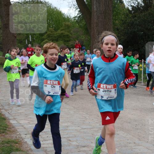 25.04.2026 - Das Zehntel Zöllner http://msf.ph/oto/9597087 25.04.2026 10:48:05 Laufen 5613, 5599 meine-sportfotos.de