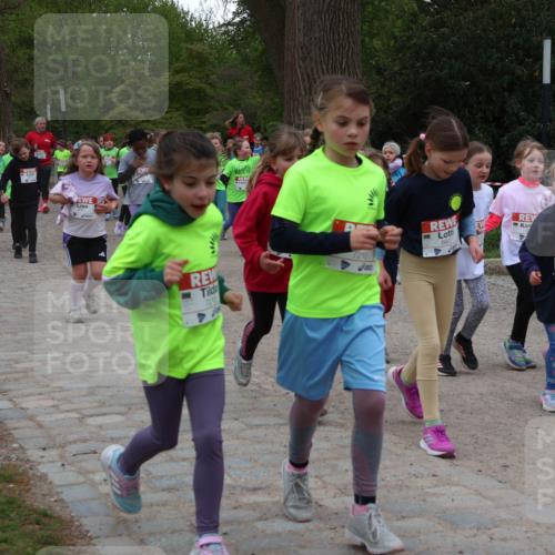 25.04.2026 - Das Zehntel Zöllner http://msf.ph/oto/9597095 25.04.2026 10:48:07 Laufen 7213, 7210, 660 meine-sportfotos.de