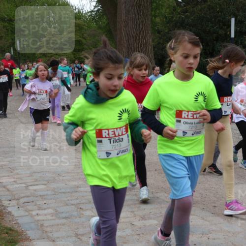 25.04.2026 - Das Zehntel Zöllner http://msf.ph/oto/9597096 25.04.2026 10:48:07 Laufen 7213, 7210, 66 meine-sportfotos.de