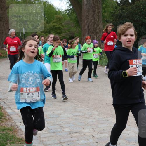 25.04.2026 - Das Zehntel Zöllner http://msf.ph/oto/9597119 25.04.2026 10:48:13 Laufen 6791, 10, 32, 40, 6178 meine-sportfotos.de