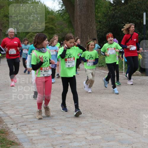 25.04.2026 - Das Zehntel Zöllner http://msf.ph/oto/9597123 25.04.2026 10:48:14 Laufen 7295, 7268 meine-sportfotos.de