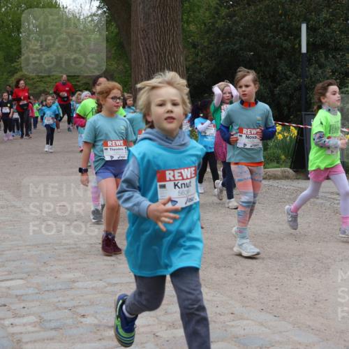 25.04.2026 - Das Zehntel Zöllner http://msf.ph/oto/9597213 25.04.2026 10:48:45 Laufen 7451, 5639 meine-sportfotos.de
