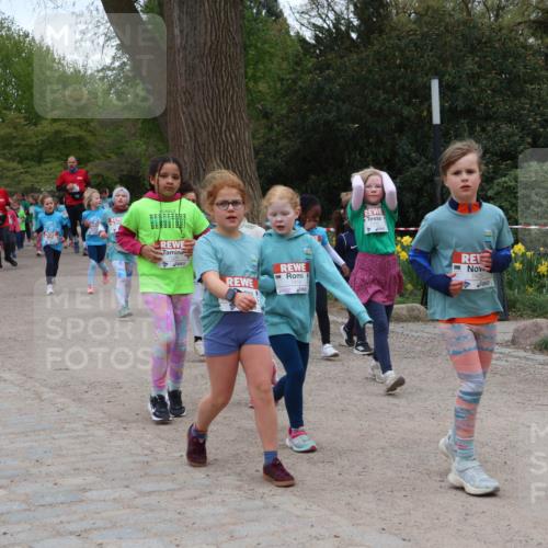 25.04.2026 - Das Zehntel Zöllner http://msf.ph/oto/9597214 25.04.2026 10:48:46 Laufen 7419, 7425 meine-sportfotos.de