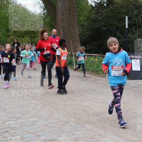 25.04.2026 - Das Zehntel Zöllner http://msf.ph/oto/9597239 25.04.2026 10:48:52 Laufen 10, 6819 meine-sportfotos.de