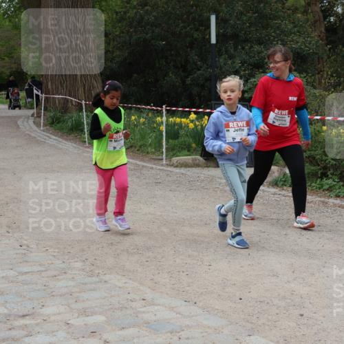 25.04.2026 - Das Zehntel Zöllner http://msf.ph/oto/9597369 25.04.2026 10:49:35 Laufen 6439 meine-sportfotos.de
