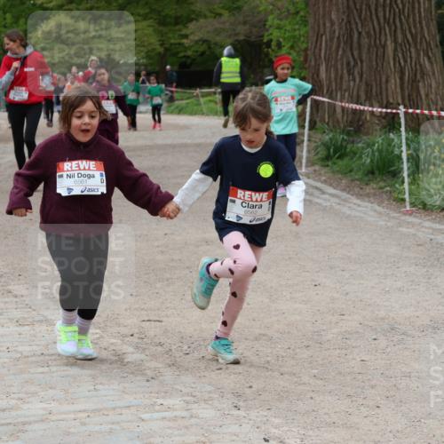 25.04.2026 - Das Zehntel Zöllner http://msf.ph/oto/9597424 25.04.2026 10:50:23 Laufen 6561, 6562 meine-sportfotos.de