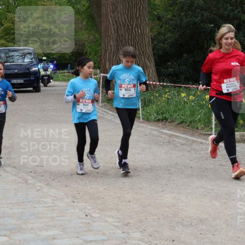 25.04.2026 - Das Zehntel Zöllner http://msf.ph/oto/9597507 25.04.2026 10:51:46 Laufen 20, 10, 5470, 20, 10 meine-sportfotos.de