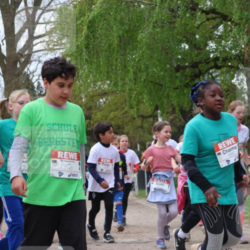 25.04.2026 - Das Zehntel Zöllner http://msf.ph/oto/9610488 25.04.2026 09:45:28 Laufen 6110, 99, 7143, 6303 meine-sportfotos.de