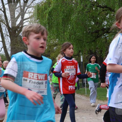 25.04.2026 - Das Zehntel Zöllner http://msf.ph/oto/9610524 25.04.2026 09:45:30 Laufen 5679, 5608, 5321, 3 meine-sportfotos.de