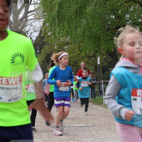 25.04.2026 - Das Zehntel Zöllner http://msf.ph/oto/9610539 25.04.2026 09:45:32 Laufen 7237, 7054, 5679 meine-sportfotos.de