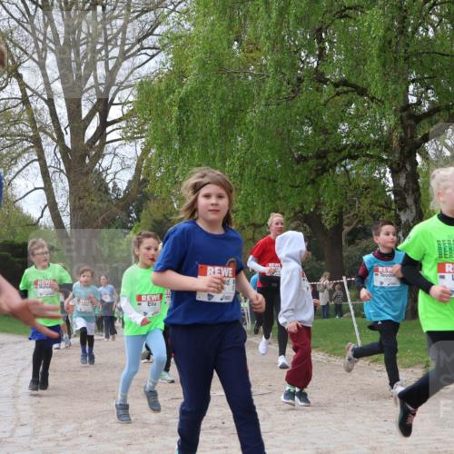 25.04.2026 - Das Zehntel Zöllner http://msf.ph/oto/9610576 25.04.2026 09:45:33 Laufen 7054 meine-sportfotos.de