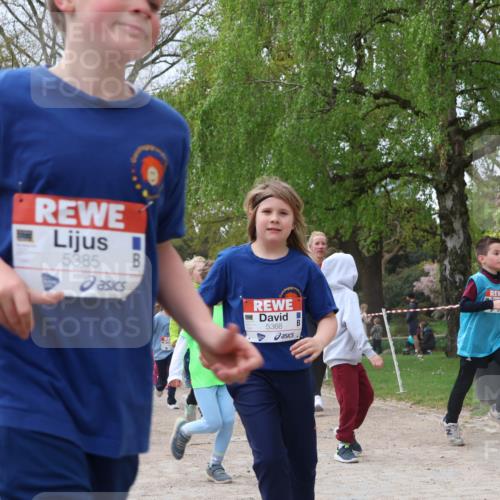 25.04.2026 - Das Zehntel Zöllner http://msf.ph/oto/9610580 25.04.2026 09:45:33 Laufen 5385, 5368 meine-sportfotos.de