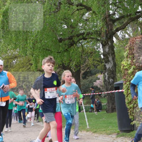 25.04.2026 - Das Zehntel Zöllner http://msf.ph/oto/9610690 25.04.2026 09:45:38 Laufen 6704, 6843 meine-sportfotos.de