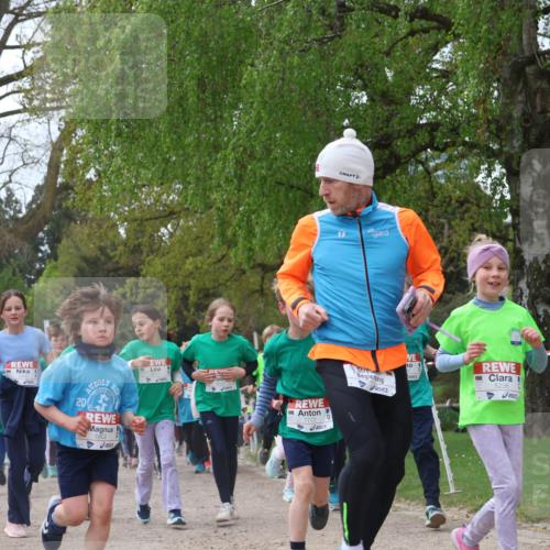 25.04.2026 - Das Zehntel Zöllner http://msf.ph/oto/9610738 25.04.2026 09:45:39 Laufen 5703, 20, 6802, 5236, 5235 meine-sportfotos.de