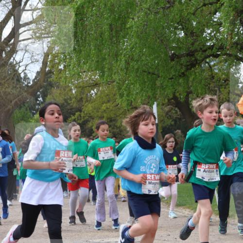 25.04.2026 - Das Zehntel Zöllner http://msf.ph/oto/9610758 25.04.2026 09:45:40 Laufen 5703, 20, 2, 6802, 7772 meine-sportfotos.de