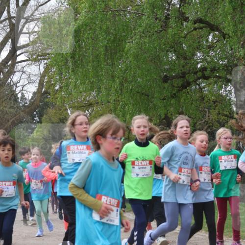 25.04.2026 - Das Zehntel Zöllner http://msf.ph/oto/9611146 25.04.2026 09:45:48 Laufen 467, 5748, 7304, 7502, 50 meine-sportfotos.de