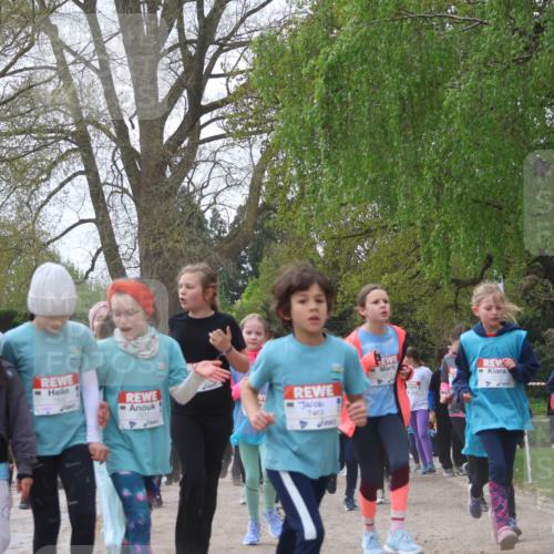 25.04.2026 - Das Zehntel Zöllner http://msf.ph/oto/9611184 25.04.2026 09:45:49 Laufen 7617, 7630, 7610, 7462 meine-sportfotos.de