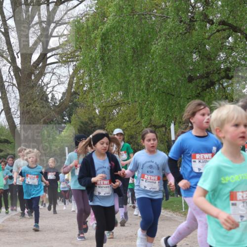 25.04.2026 - Das Zehntel Zöllner http://msf.ph/oto/9611405 25.04.2026 09:45:57 Laufen 6371, 6379, 994 meine-sportfotos.de
