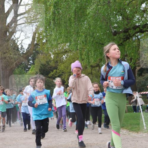 25.04.2026 - Das Zehntel Zöllner http://msf.ph/oto/9611667 25.04.2026 09:46:08 Laufen 5669, 5714, 7078 meine-sportfotos.de