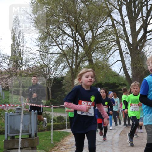 25.04.2026 - Das Zehntel Zöllner http://msf.ph/oto/9611720 25.04.2026 09:46:09 Laufen 5672 meine-sportfotos.de