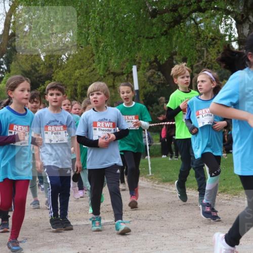25.04.2026 - Das Zehntel Zöllner http://msf.ph/oto/9611856 25.04.2026 09:46:13 Laufen 5223, 5359, 6392, 640, 810, 5659, 6838 meine-sportfotos.de