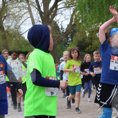 25.04.2026 - Das Zehntel Zöllner http://msf.ph/oto/9611924 25.04.2026 09:46:15 Laufen 5363, 5247, 524, 5361, 5359 meine-sportfotos.de