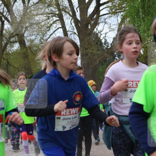 25.04.2026 - Das Zehntel Zöllner http://msf.ph/oto/9611941 25.04.2026 09:46:15 Laufen 5256, 7221, 5363, 52 meine-sportfotos.de