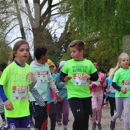 25.04.2026 - Das Zehntel Zöllner http://msf.ph/oto/9611991 25.04.2026 09:46:18 Laufen 6602, 7221, 7099, 7117, 6190, 7076 meine-sportfotos.de