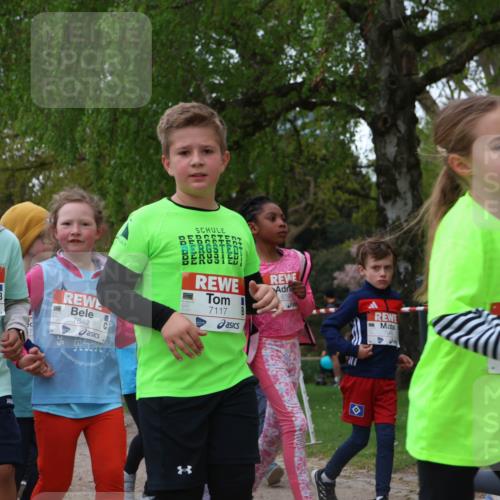 25.04.2026 - Das Zehntel Zöllner http://msf.ph/oto/9612040 25.04.2026 09:46:19 Laufen 7099, 7642, 7117, 6190 meine-sportfotos.de