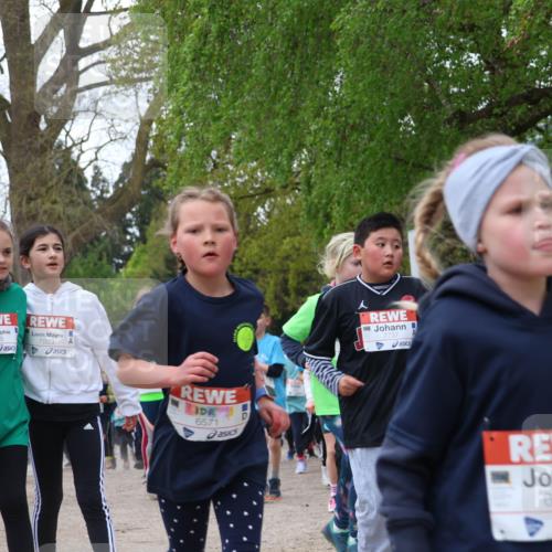 25.04.2026 - Das Zehntel Zöllner http://msf.ph/oto/9612086 25.04.2026 09:46:21 Laufen 5460, 7938, 7923, 6571, 7737, 7099, 6602 meine-sportfotos.de