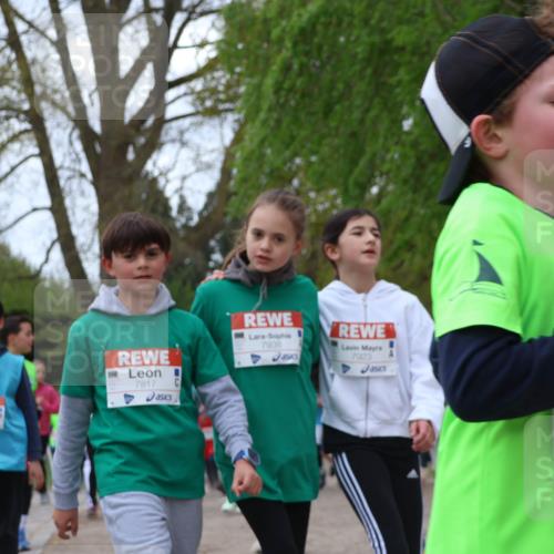 25.04.2026 - Das Zehntel Zöllner http://msf.ph/oto/9612132 25.04.2026 09:46:22 Laufen 7817, 524, 7938, 7923 meine-sportfotos.de
