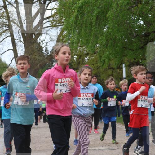 25.04.2026 - Das Zehntel Zöllner http://msf.ph/oto/9612360 25.04.2026 09:46:31 Laufen 7426, 48, 7188, 6179, 7189 meine-sportfotos.de