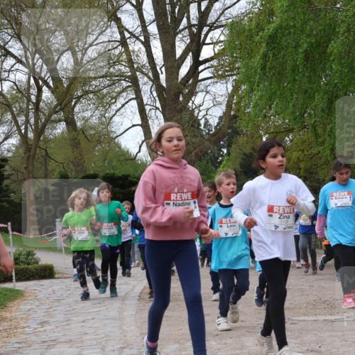 25.04.2026 - Das Zehntel Zöllner http://msf.ph/oto/9612418 25.04.2026 09:46:33 Laufen 6976, 5138 meine-sportfotos.de