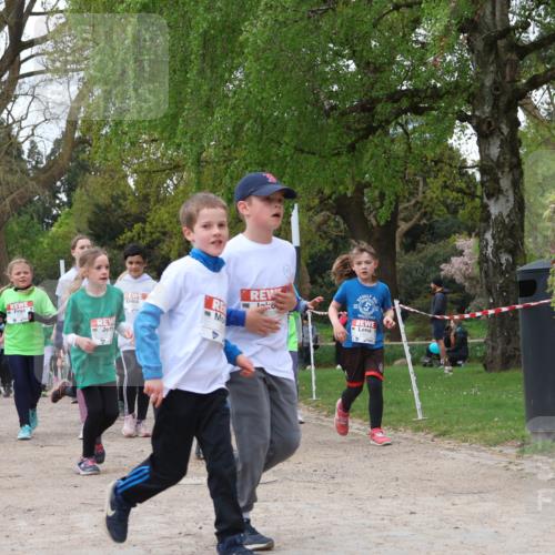 25.04.2026 - Das Zehntel Zöllner http://msf.ph/oto/9612548 25.04.2026 09:46:38 Laufen 5200, 20 meine-sportfotos.de