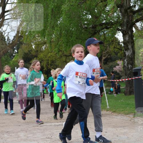 25.04.2026 - Das Zehntel Zöllner http://msf.ph/oto/9612556 25.04.2026 09:46:38 Laufen 6599, 5208 meine-sportfotos.de