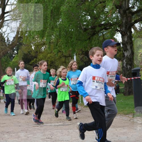 25.04.2026 - Das Zehntel Zöllner http://msf.ph/oto/9612564 25.04.2026 09:46:38 Laufen 99, 5208, 5200, 08 meine-sportfotos.de