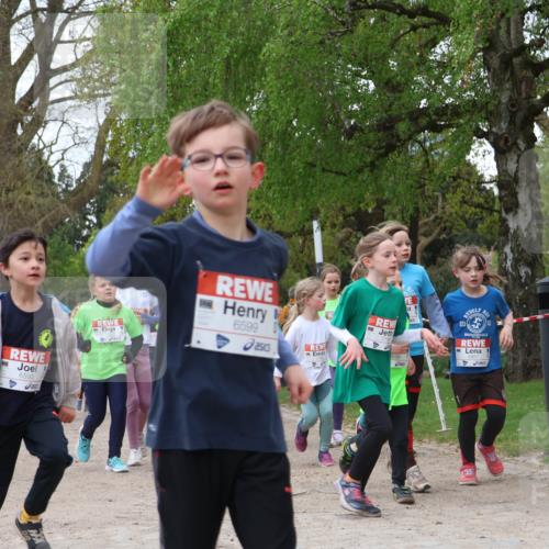 25.04.2026 - Das Zehntel Zöllner http://msf.ph/oto/9612591 25.04.2026 09:46:39 Laufen 6593, 250, 6599, 20 meine-sportfotos.de