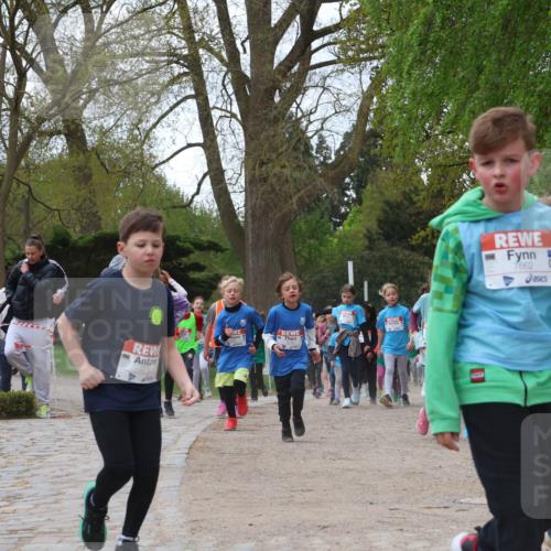 25.04.2026 - Das Zehntel Zöllner http://msf.ph/oto/9612960 25.04.2026 09:46:51 Laufen 6612, 7662, 49 meine-sportfotos.de