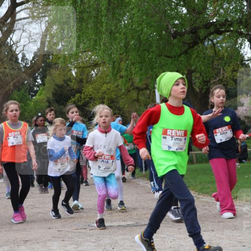 25.04.2026 - Das Zehntel Zöllner http://msf.ph/oto/9613097 25.04.2026 09:46:57 Laufen 5966 meine-sportfotos.de
