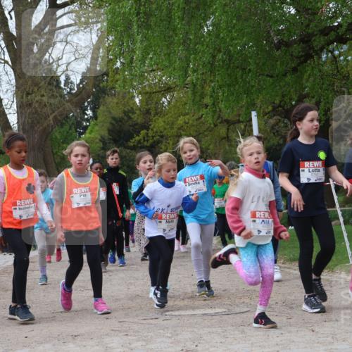 25.04.2026 - Das Zehntel Zöllner http://msf.ph/oto/9613102 25.04.2026 09:46:57 Laufen 6438, 6765, 5968 meine-sportfotos.de