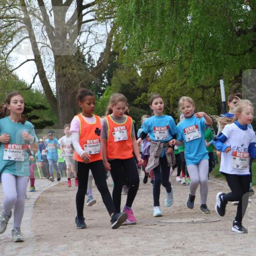 25.04.2026 - Das Zehntel Zöllner http://msf.ph/oto/9613124 25.04.2026 09:46:58 Laufen 7499, 6849, 6444, 6765 meine-sportfotos.de