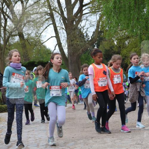 25.04.2026 - Das Zehntel Zöllner http://msf.ph/oto/9613135 25.04.2026 09:46:58 Laufen 7515, 4, 7499, 6811 meine-sportfotos.de
