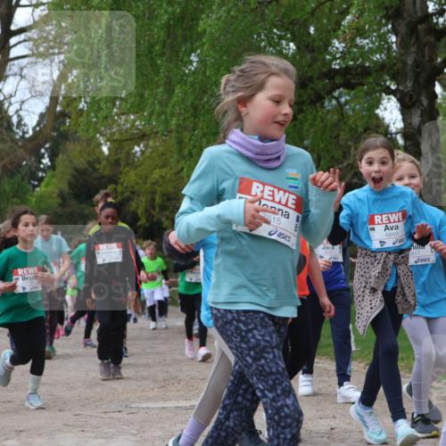 25.04.2026 - Das Zehntel Zöllner http://msf.ph/oto/9613184 25.04.2026 09:46:59 Laufen 7833, 7515, 6849, 6817, 74 meine-sportfotos.de